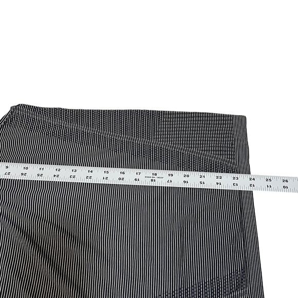 ATHLETA | Momentum Seamless Tank Striped Black White Sz M - Picture 7 of 7